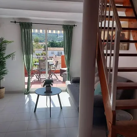 Tipo Loft Con Vista Al Montgo *